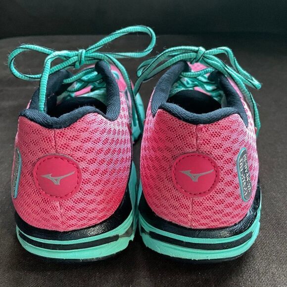 XLNT Mizuno Wave Inspire 11 Tomato Red Seafoam Green Black Womens 8 US 38.5 EUR - Picture 5 of 10